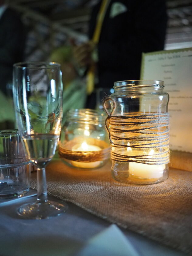 Use mason jars this fall with tea lights for cute centerpieces. Here are 20 spellbinding fall mason jar crafts DIY ideas!