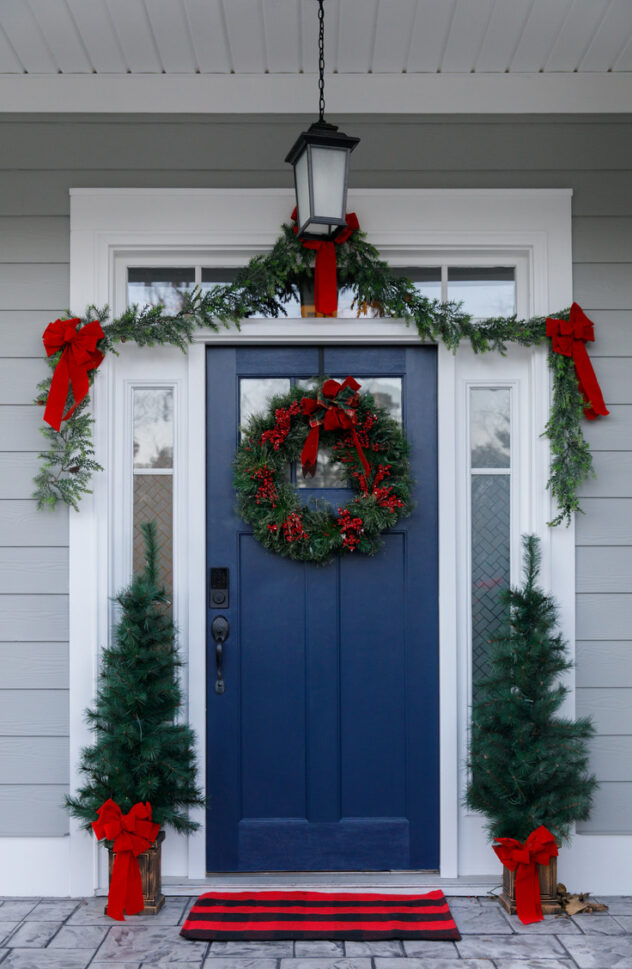 Ways to Decorate Your Porch for Christmas