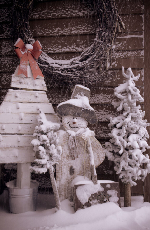 Ways to Decorate Your Porch for Christmas