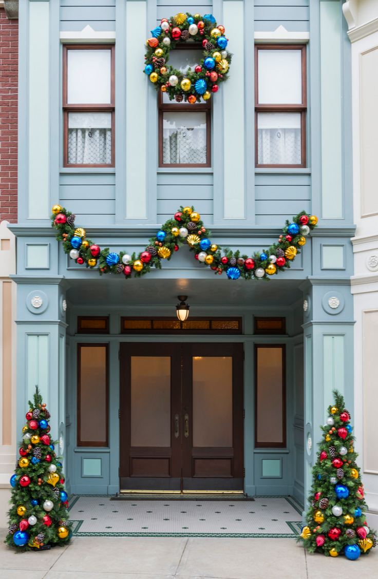 Decorate Your Porch for Christmas