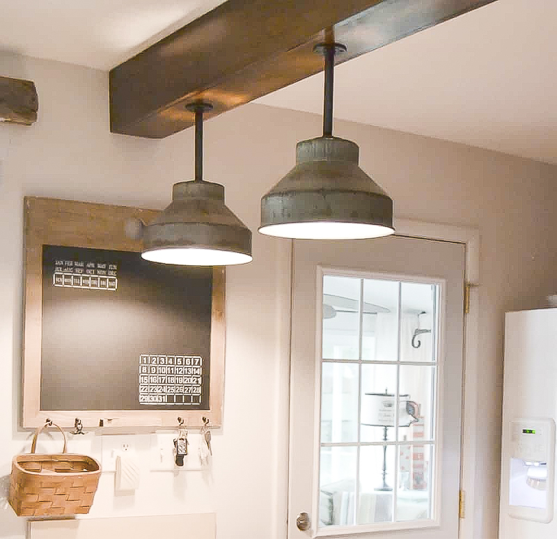 8+ Farmhouse Light Fixtures For Your Home – Pickled Barrel