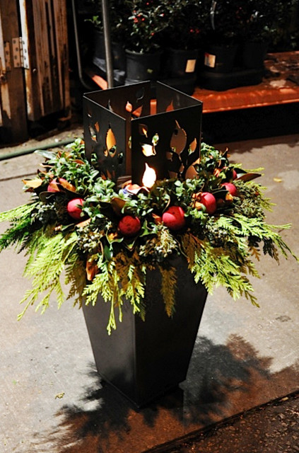 As you decorate your home this season, don't forget to include winter porch outdoor Christmas planters. Lights are amazing, but any of these outdoor Christmas planters will put the finishing touch on your winter porch decor. Don't miss them!