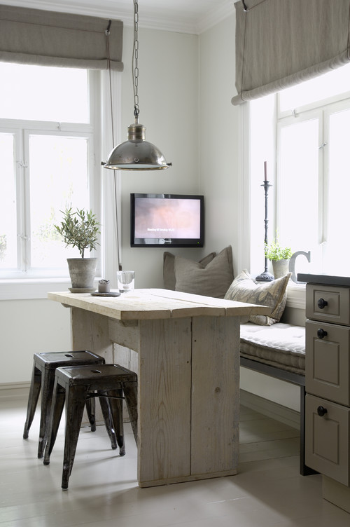 Modern Farmhouse Reclaimed Wood Kitchen Banquette Table