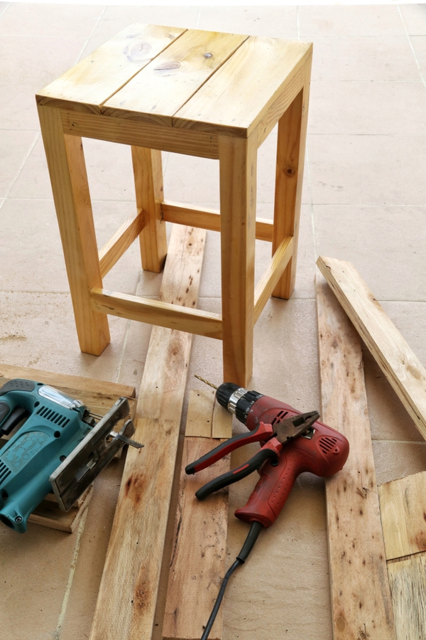 DIY Rustic Tables For Any Room In Your Home Pickled Barrel   Shutterstock 1365826304 