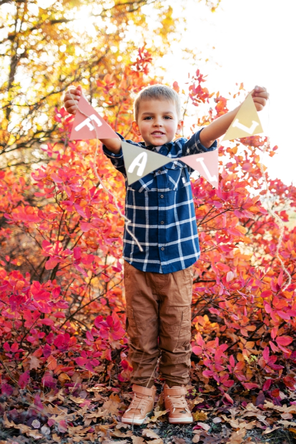 These DIY fall garland ideas are easy to do and fun to make