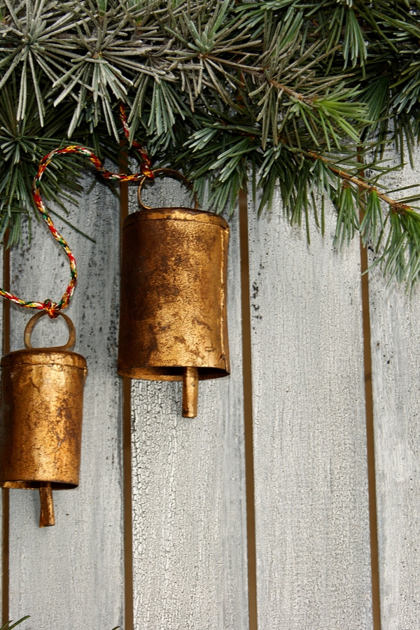 The holidays and jingle bells go together like peanut butter and jelly. Here are some amazing jingle bell garland ideas to add to your holiday decor!