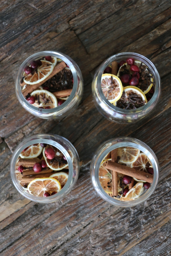 Are you trying to come up with an amazing gift to give? Why not make these DIY simmering pot gifts to give? People will love the way they make their homes smell!