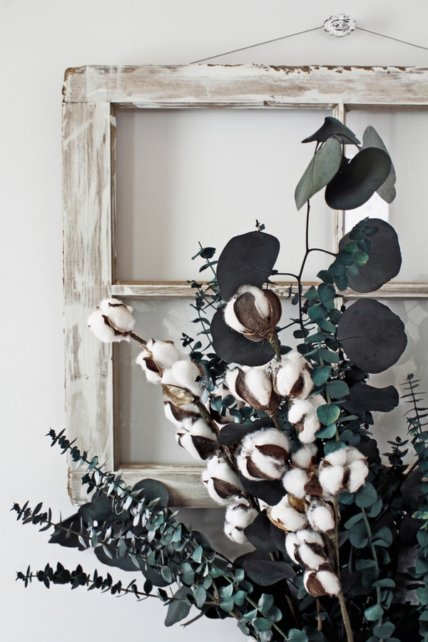 Joanna Gaines inspiration definitely hasn't lost its appeal. Everyone still wants Joanna's ideas and decorating style! Today I'm sharing my favorite Joanna Gaines inspiration. I even have dollar store DIY inspiration.