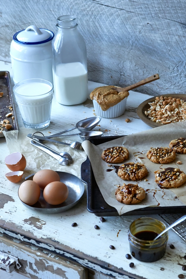 Joanna Gaines inspiration definitely hasn't lost its appeal. Everyone still wants Joanna's ideas and decorating style! Today I'm sharing my favorite Joanna Gaines inspiration. I even have recipes so you can cook like Joanna!