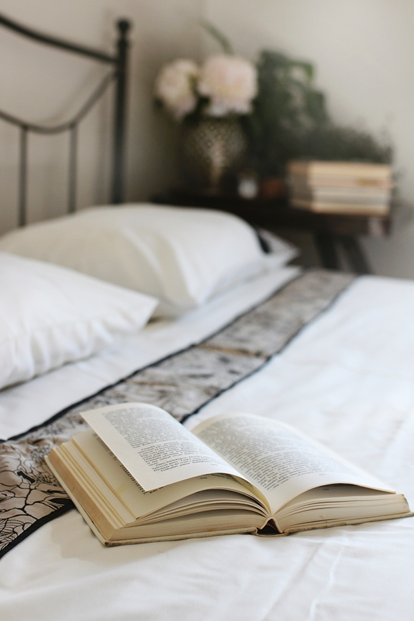 When you need modern farmhouse decor ideas, all you need to do is visit Pickled Barrel for a collection of favorites. See everything from classic ideas to beachy perfection! You don't want to miss these ideas!