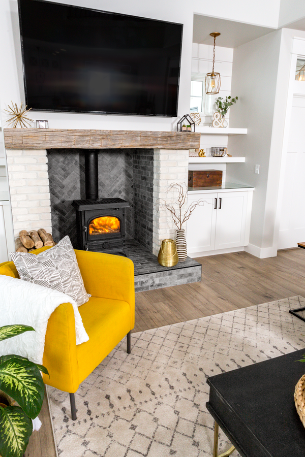 When you need modern farmhouse decor ideas, all you need to do is visit Pickled Barrel for a collection of favorites. See everything from classic ideas to beachy perfection!