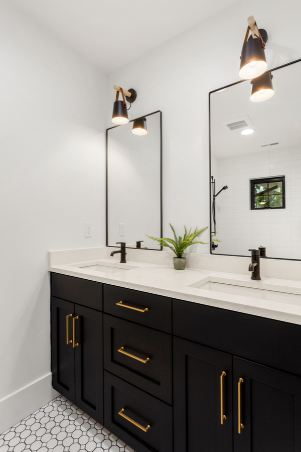 Modern Farmhouse Bathroom Ideas By Joanna Gaines – Pickled Barrel