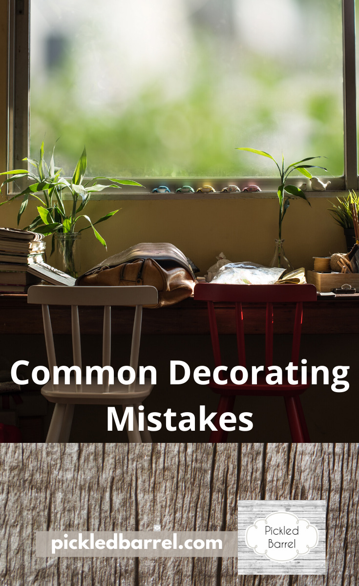No matter how beautiful your decor is, a few common decorating mistakes can make all that look go away and be overshadowed by a messy feel. Learn what not to do by reading this post about decorating mistakes that are commonly made. #decoratingmistakes #interiordecorating #pickeledbarrelblog