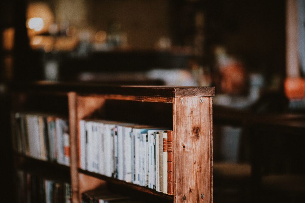 Farmhouse bookshelf wooden box