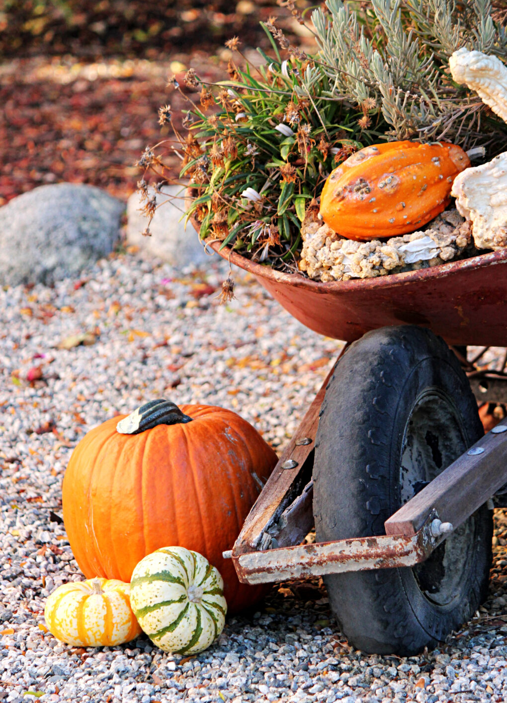Farmhouse Fall Porch Decor